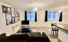 Comfortable And Cosy London Stay